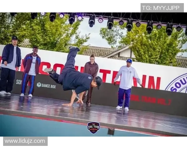 成都街舞队快攻战术解析与技巧分享 成都街舞队快攻战术解析与技巧分享